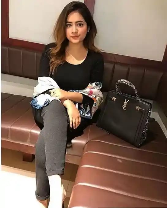 model Call Girls in Akbarpur